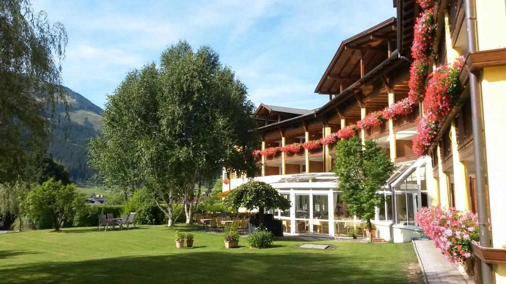 Alpenhof Brixen Hotel Бриксен-им-Тале Екстериор снимка
